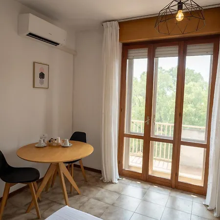 Smartstay23 Penzion Verona